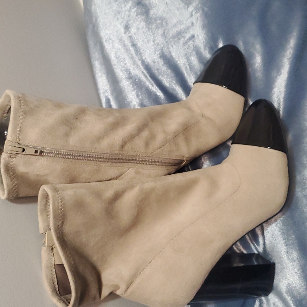 Guess heels